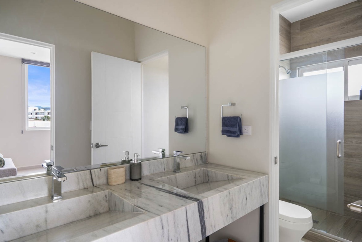 Modern Apartment for Rent – Prime Location in Bucerías Center